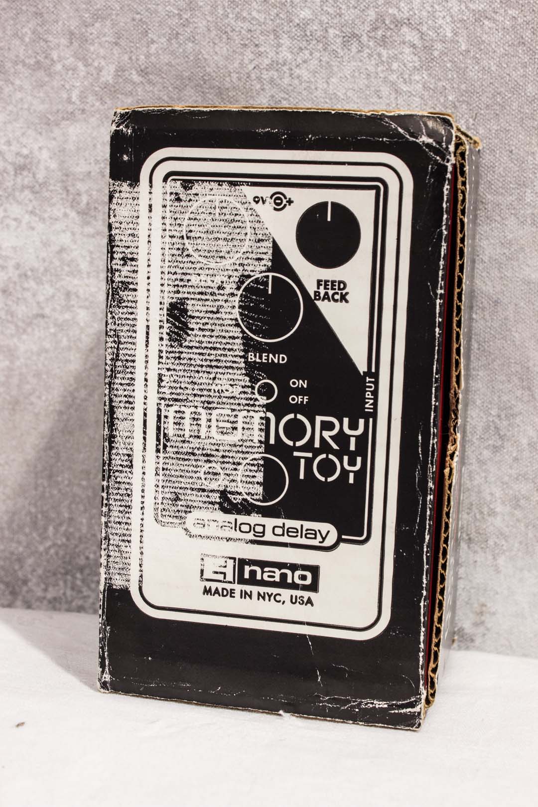 Electro-Harmonix Memory Toy Analog Delay Pedal