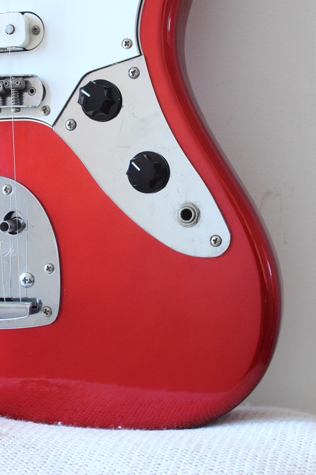 Fender '66 Reissue Jaguar JG66-85 Candy Apple Red 1997-00