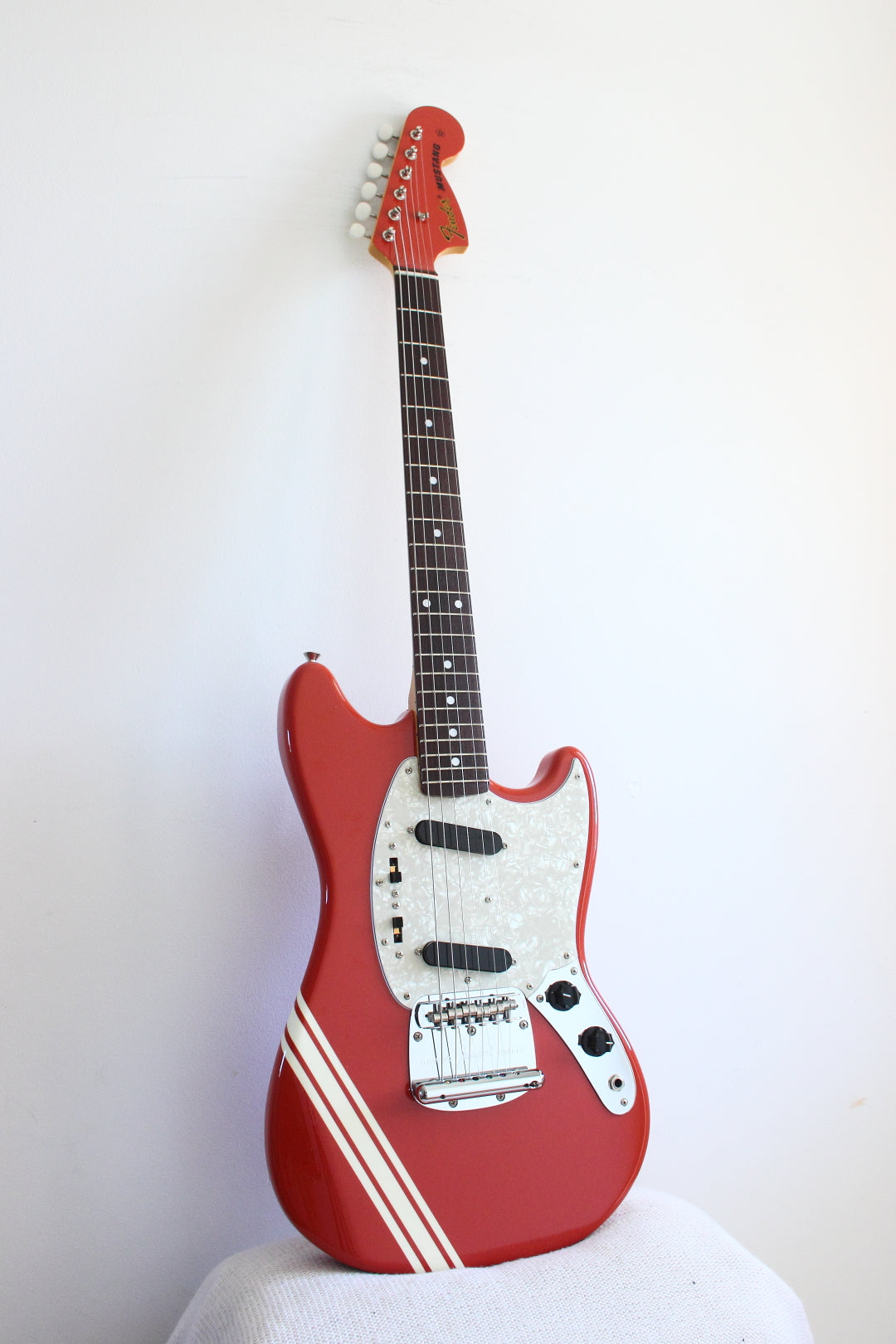 Fender '73 Reissue Competition Mustang Fiesta Red 2012