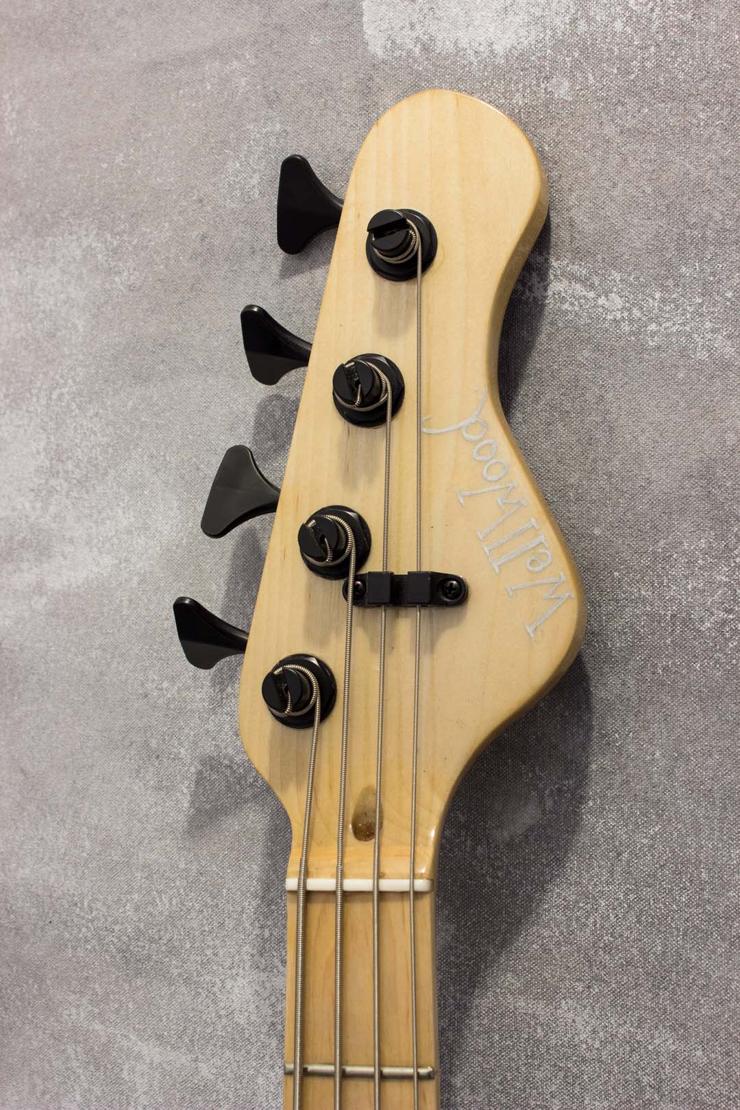 WellWood Custom P-Style Bass Inca Silver 2016