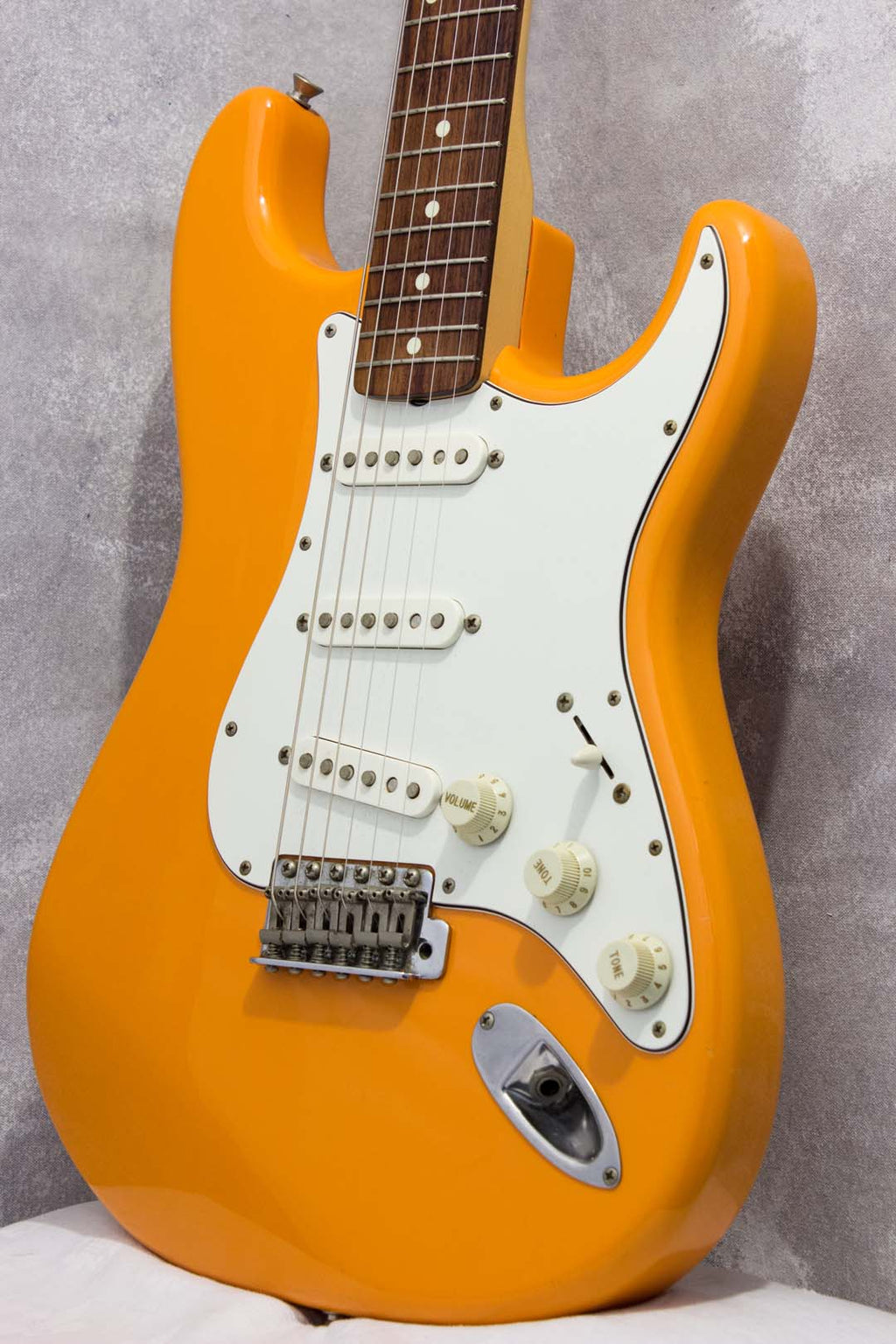 Fender Japan Standard Stratocaster ST43 Capri Orange 2000