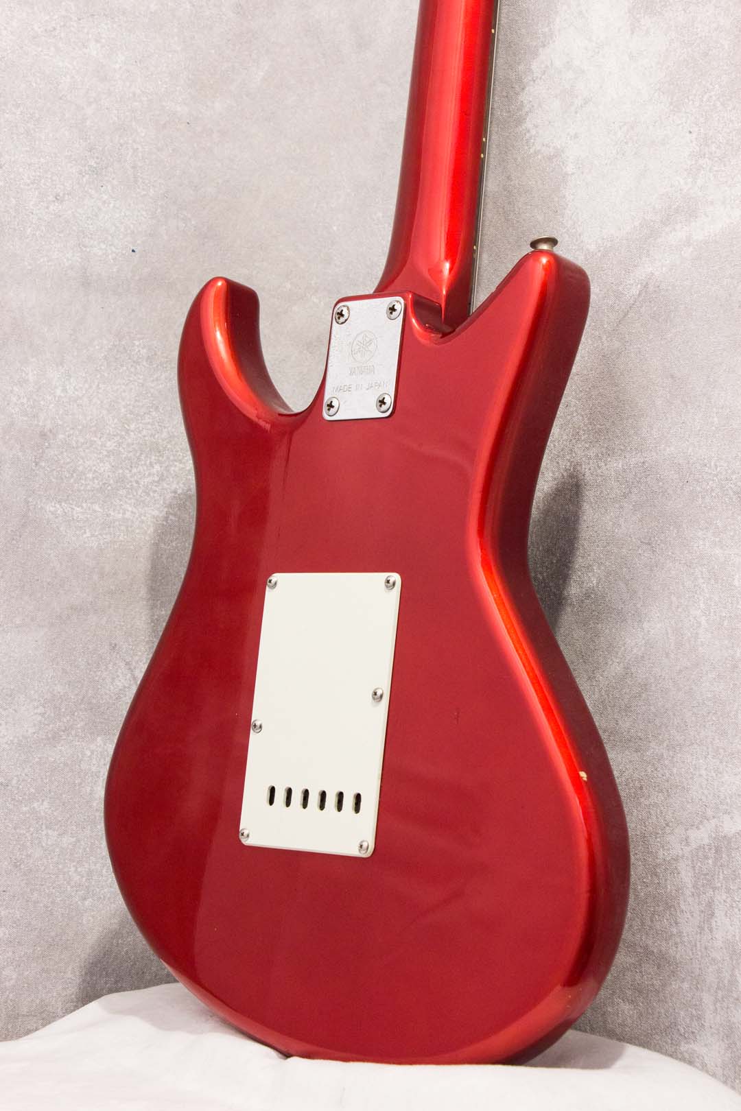 Yamaha SS-300 Candy Apple Red 1982