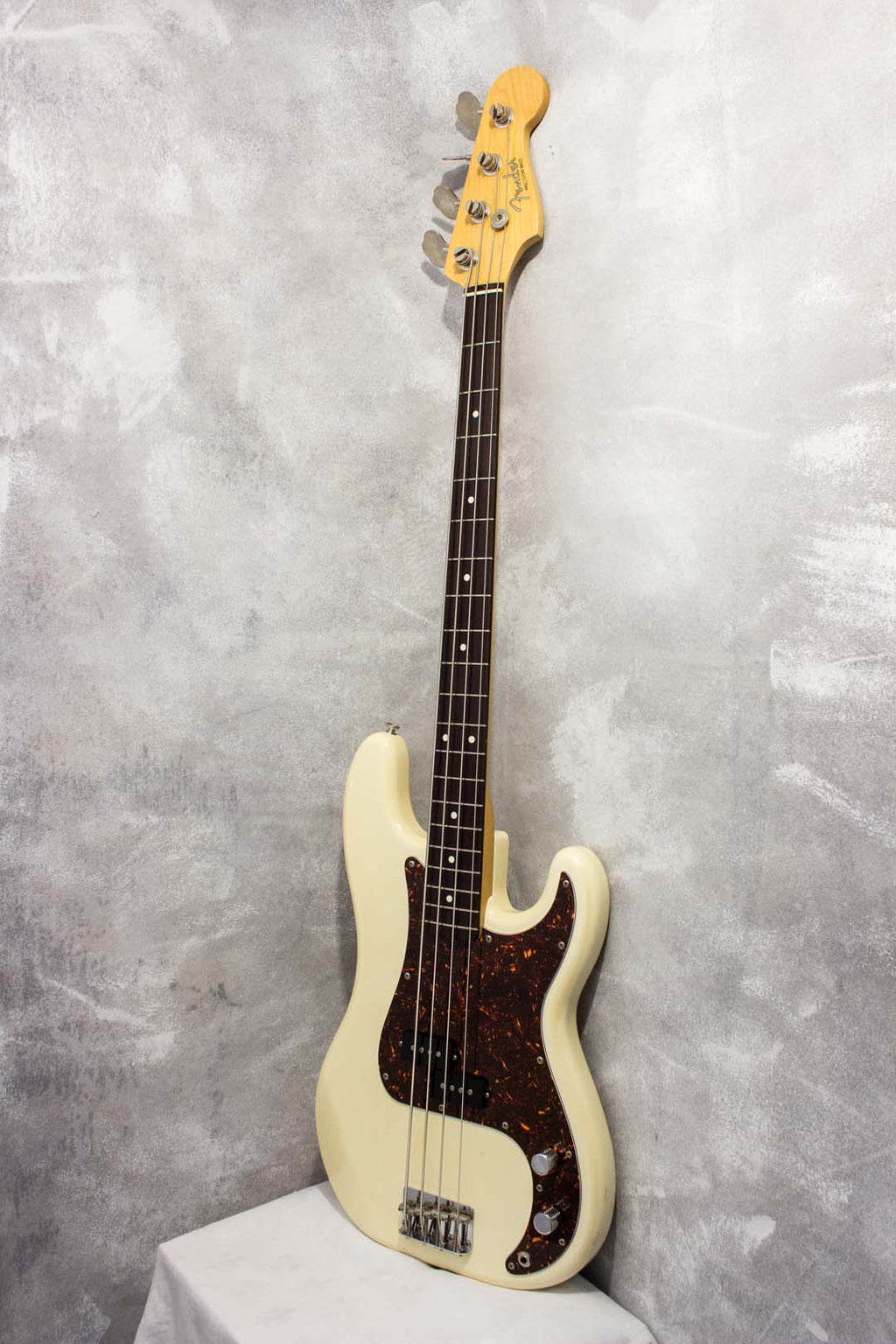 Fender Japan '62 Precision Bass PB62-55 Vintage White 1987