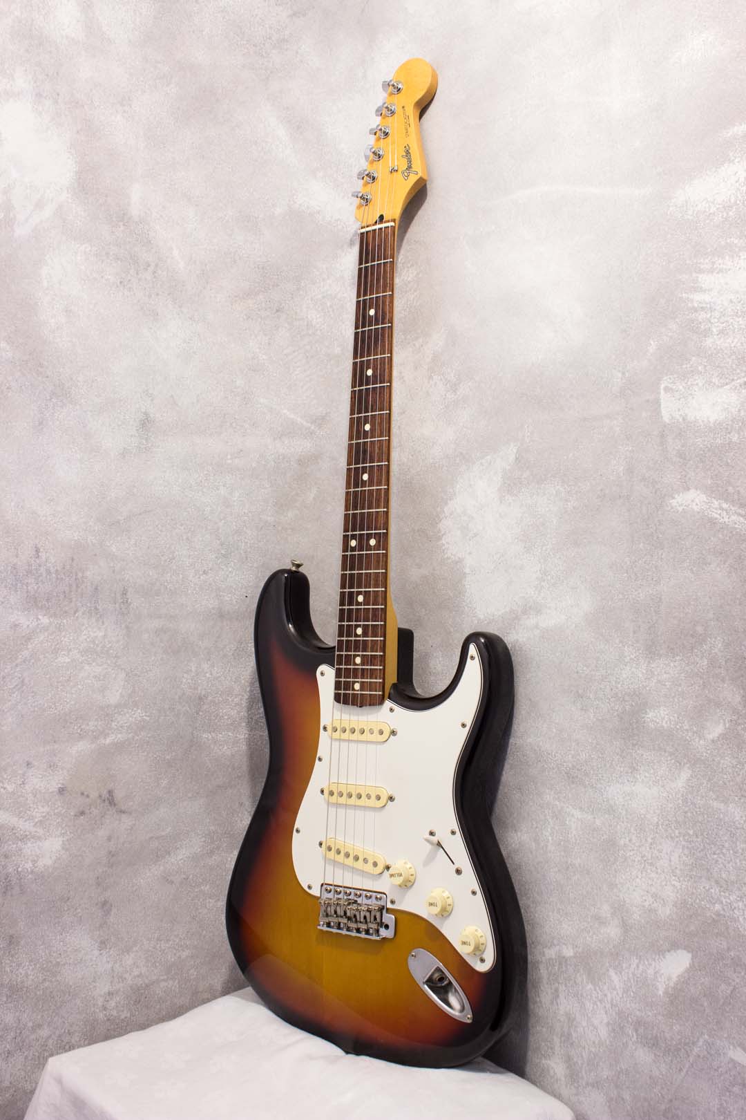 Fender Japan Standard Stratocaster ST43 Sunburst 2003