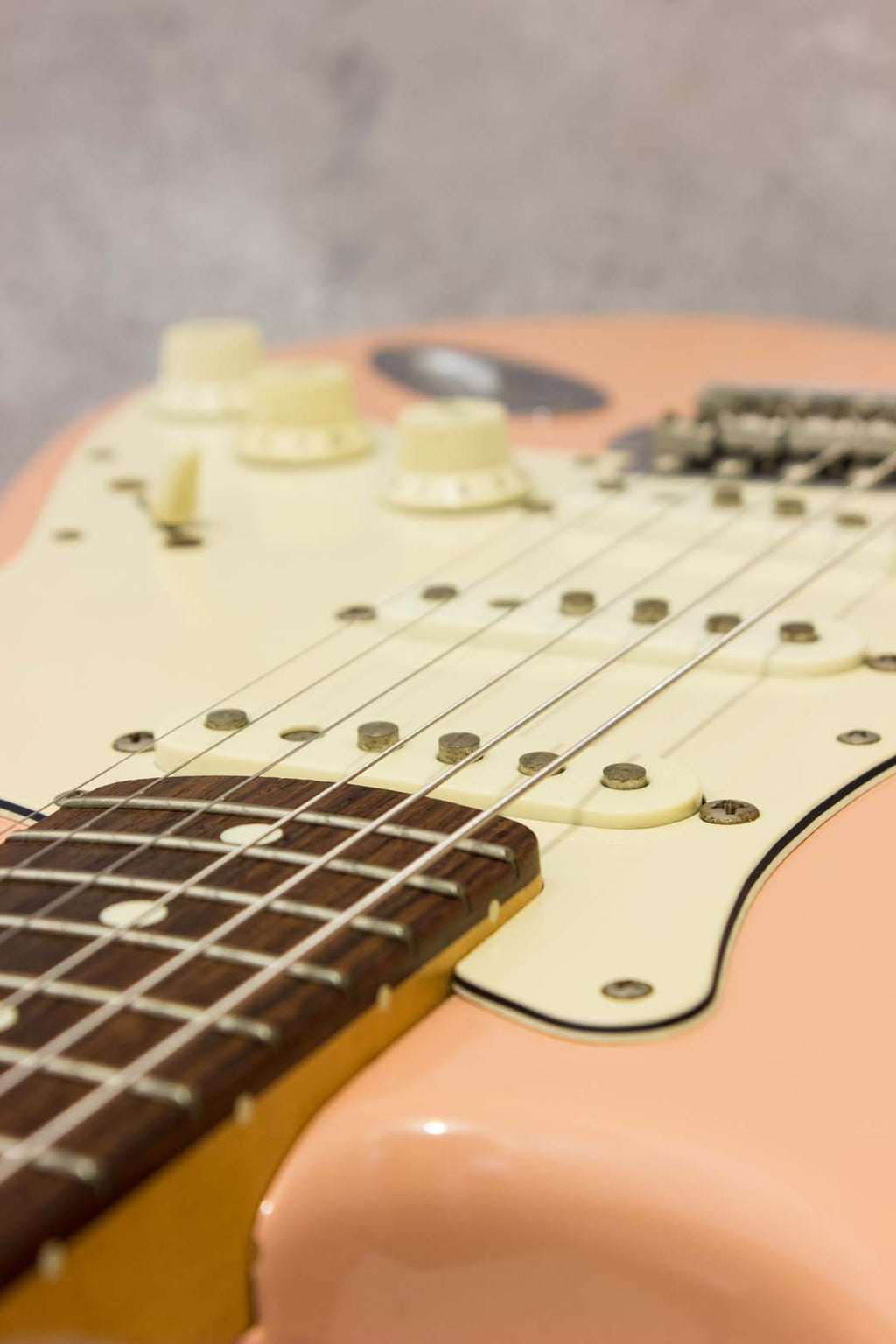 Fender Japan Standard Stratocaster ST-43 Shell Pink 1998