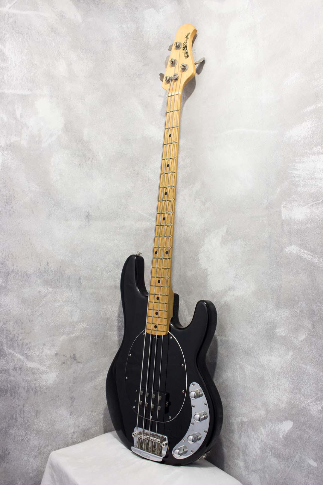 Ernie Ball Music Man Stingray 4H Black 2008