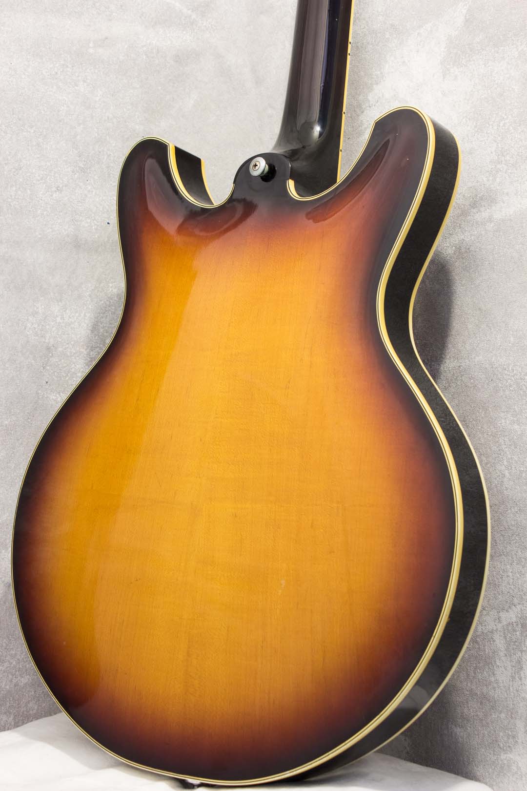 Yamaha SA-50 Hollow Body Sunburst 1968