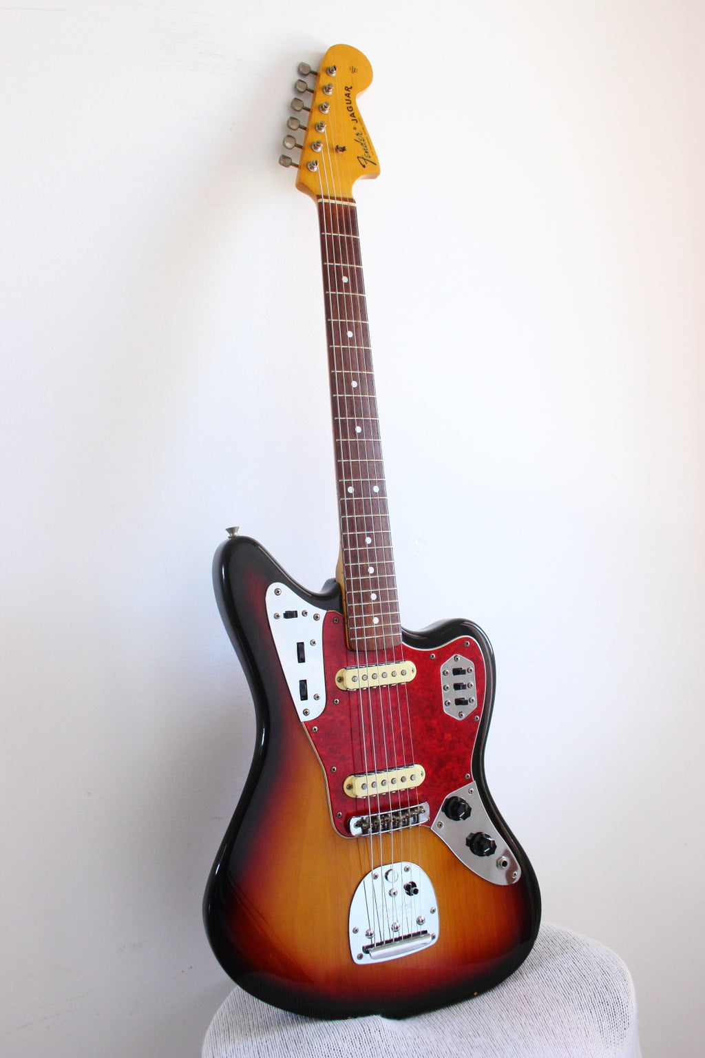 Fender Jaguar '66 Reissue 3-Tone Sunburst 1997-00