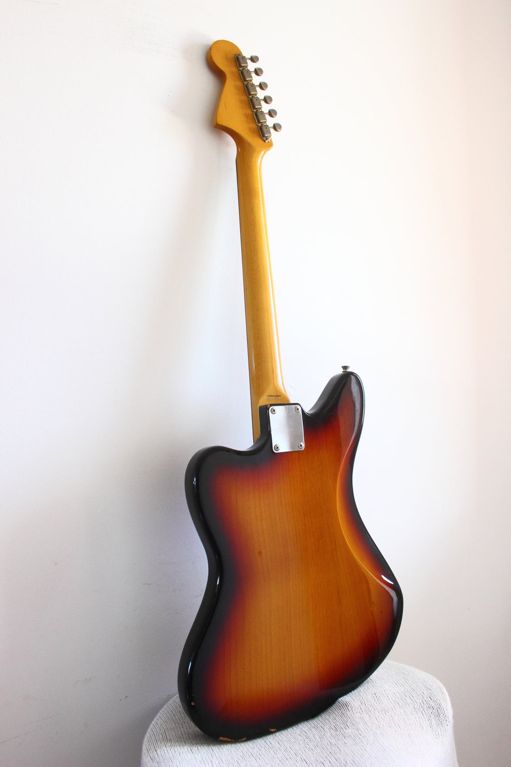 Fender Jaguar '66 Reissue 3-Tone Sunburst 1997-00