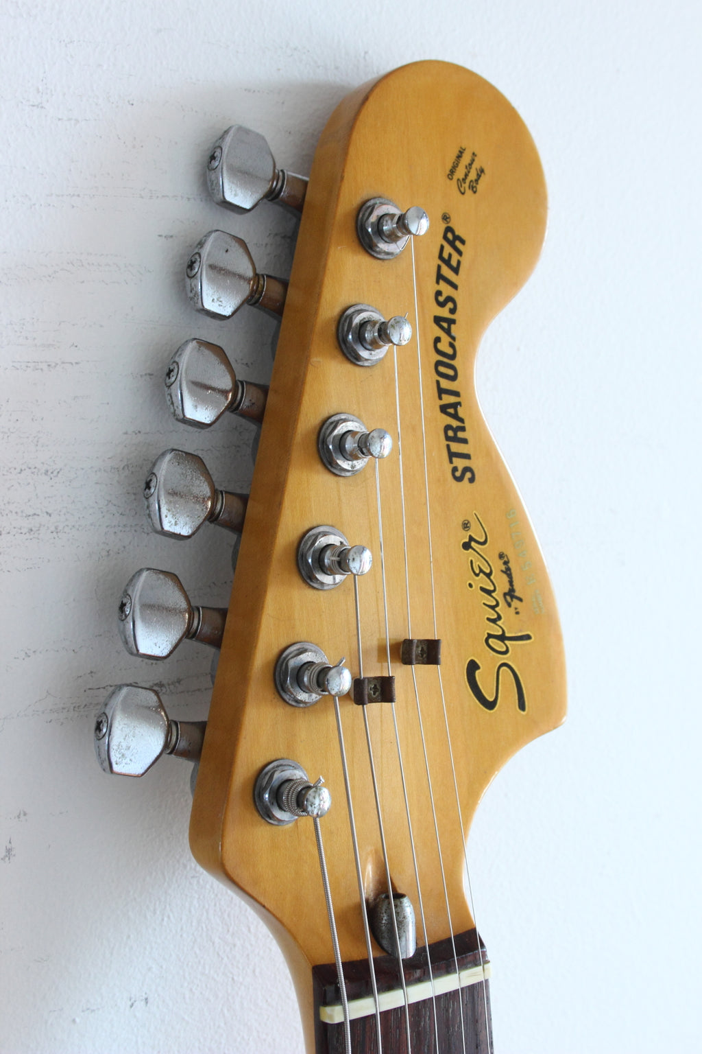 Squier Stratocaster CST30 3-Tone Sunburst 1984-87