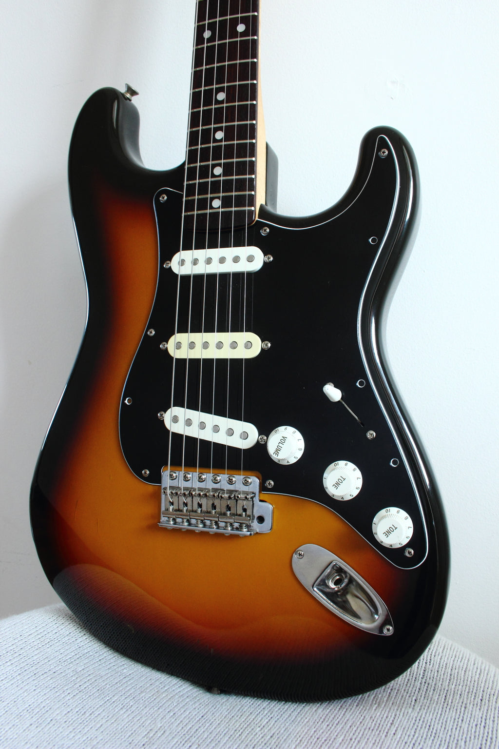 Squier Stratocaster Silver Series 3-Tone Sunburst SST33 1993/94