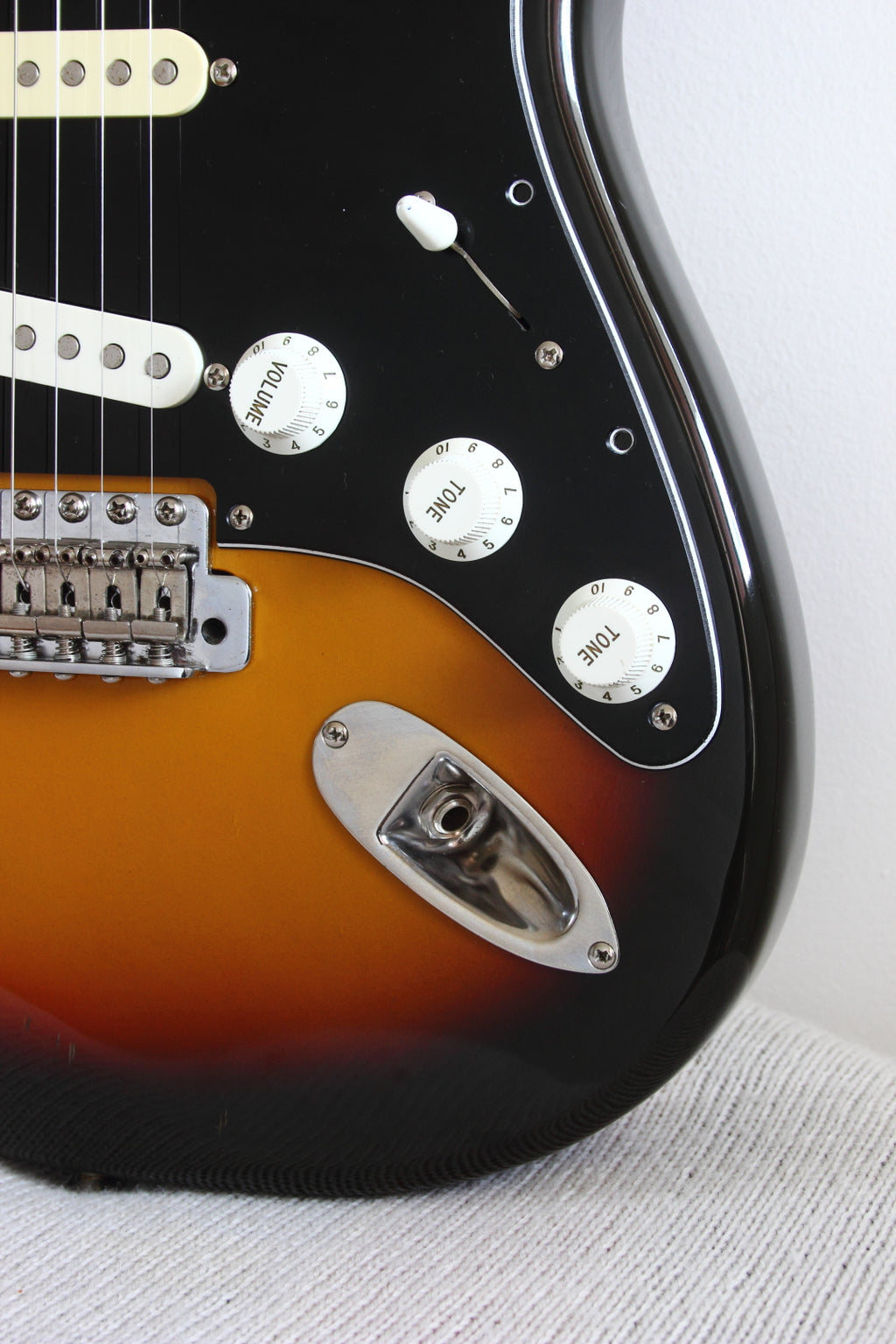 Squier Stratocaster Silver Series 3-Tone Sunburst SST33 1993/94