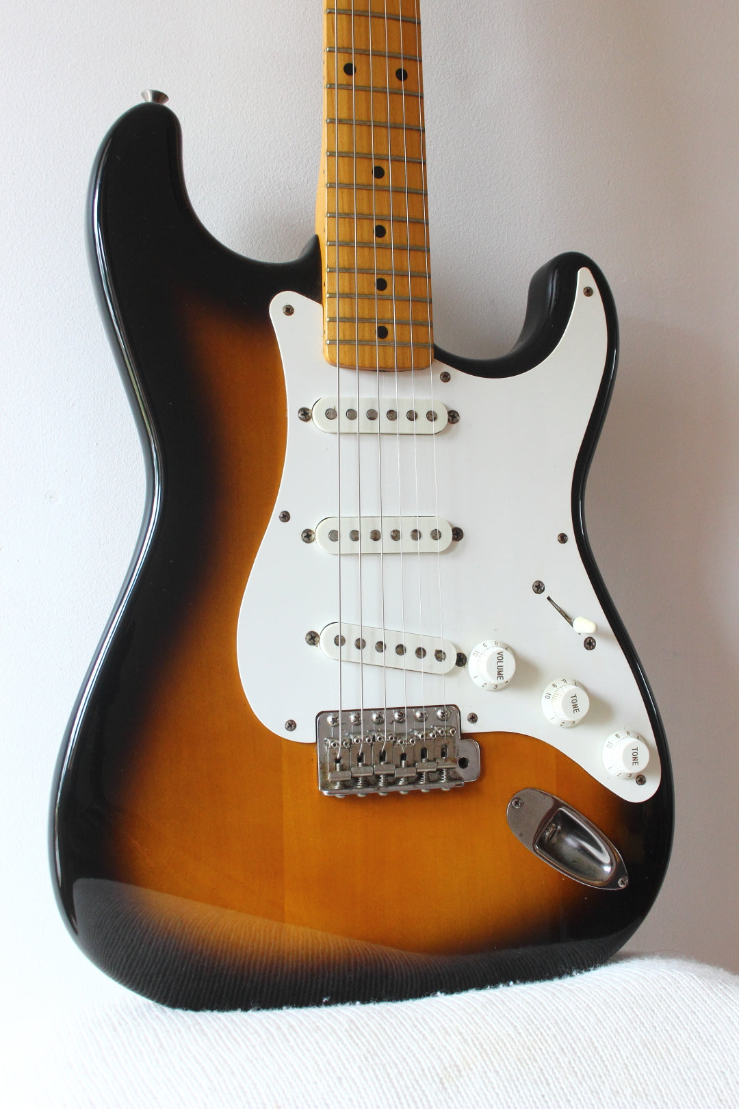 Fender '57 Reissue Stratocaster 2-Tone Sunburst ST57-53 1993/4