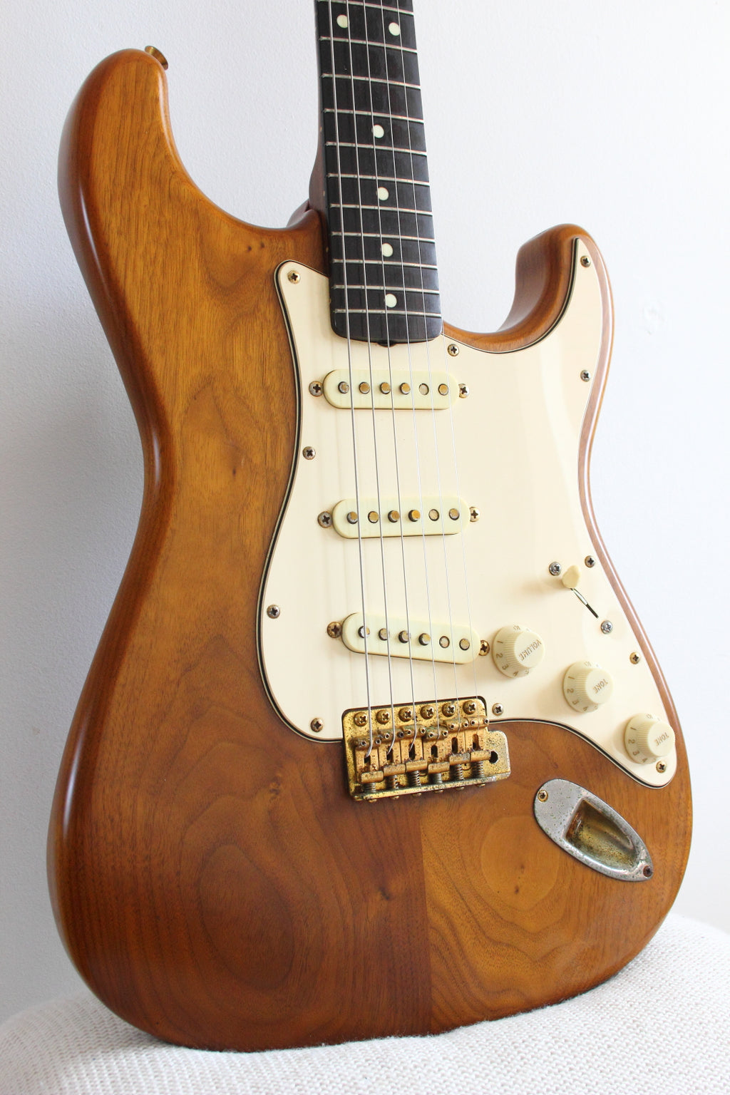 Fender '62 Reissue Full Walnut Stratocaster 1990-91