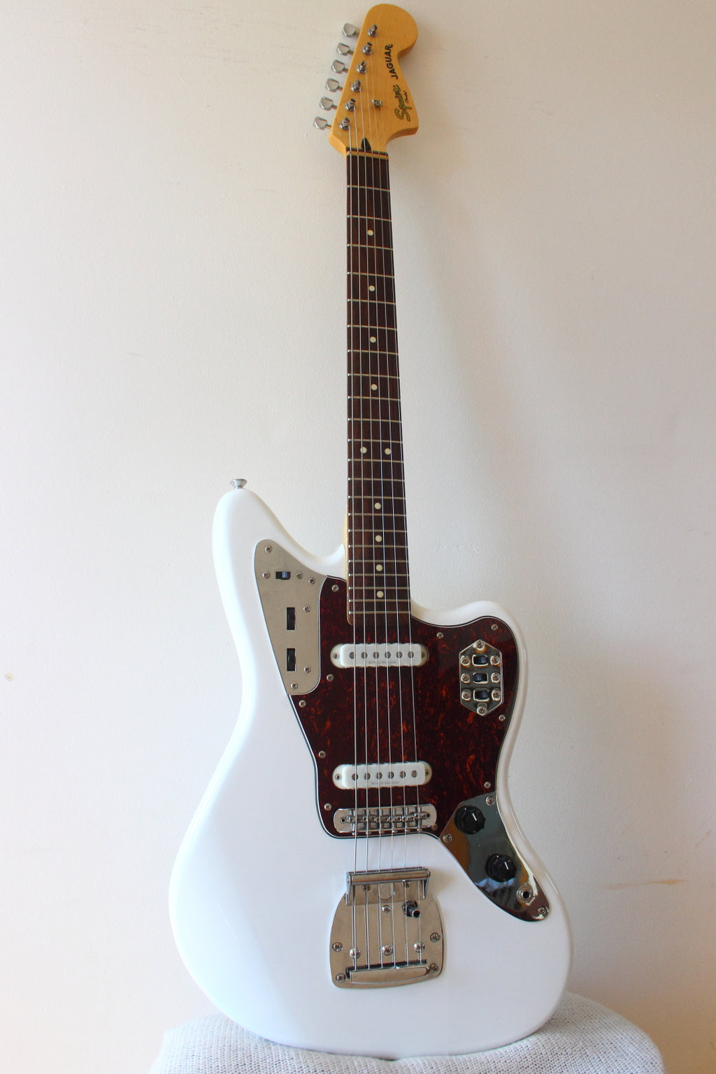 Squier Vintage Modified Jaguar Olympic White 2014