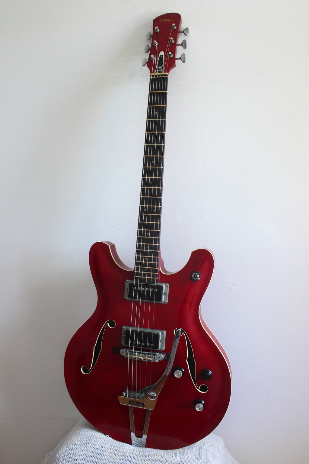 Yamaha SA-30 Hollow Body Transparent Red 1972