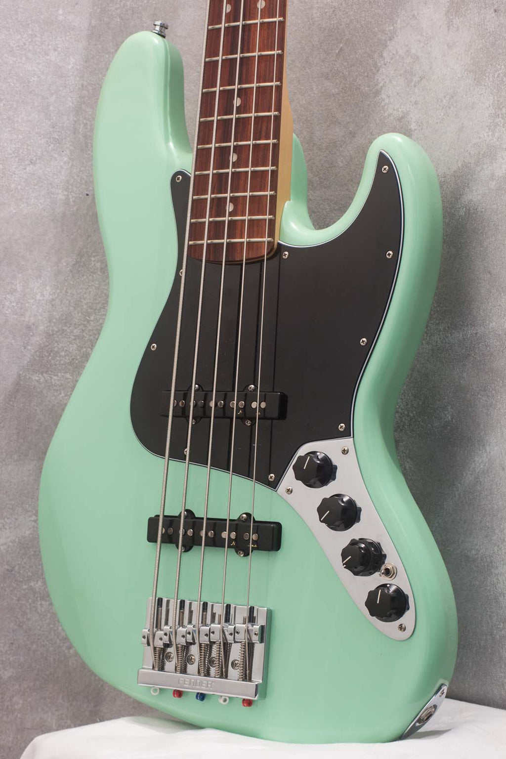 Fender Deluxe Jazz Bass V Surf Pearl 2019