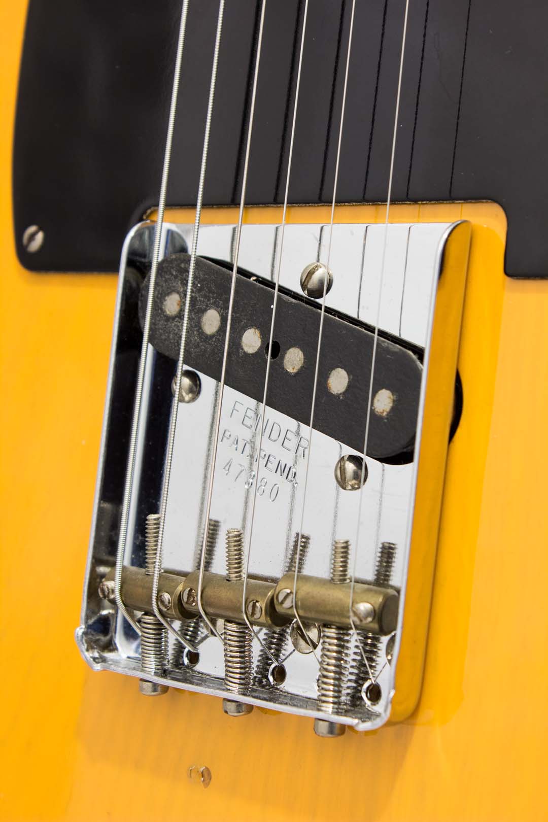 Fender American Vintage '52 Telecaster Butterscotch 2004