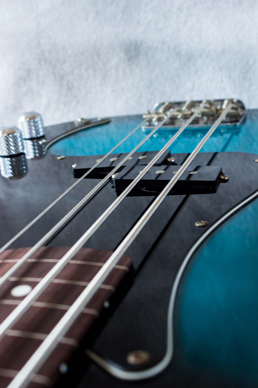 Yamaha PB400RA Fretless Blue Burst 1986