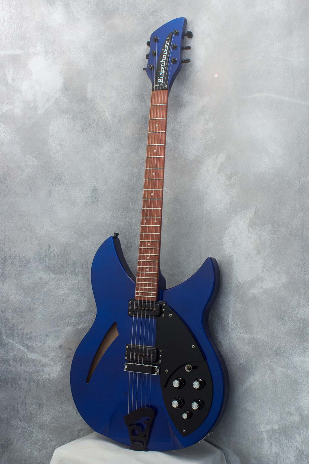 Rickenbacker 330 Midnight Blue 1997