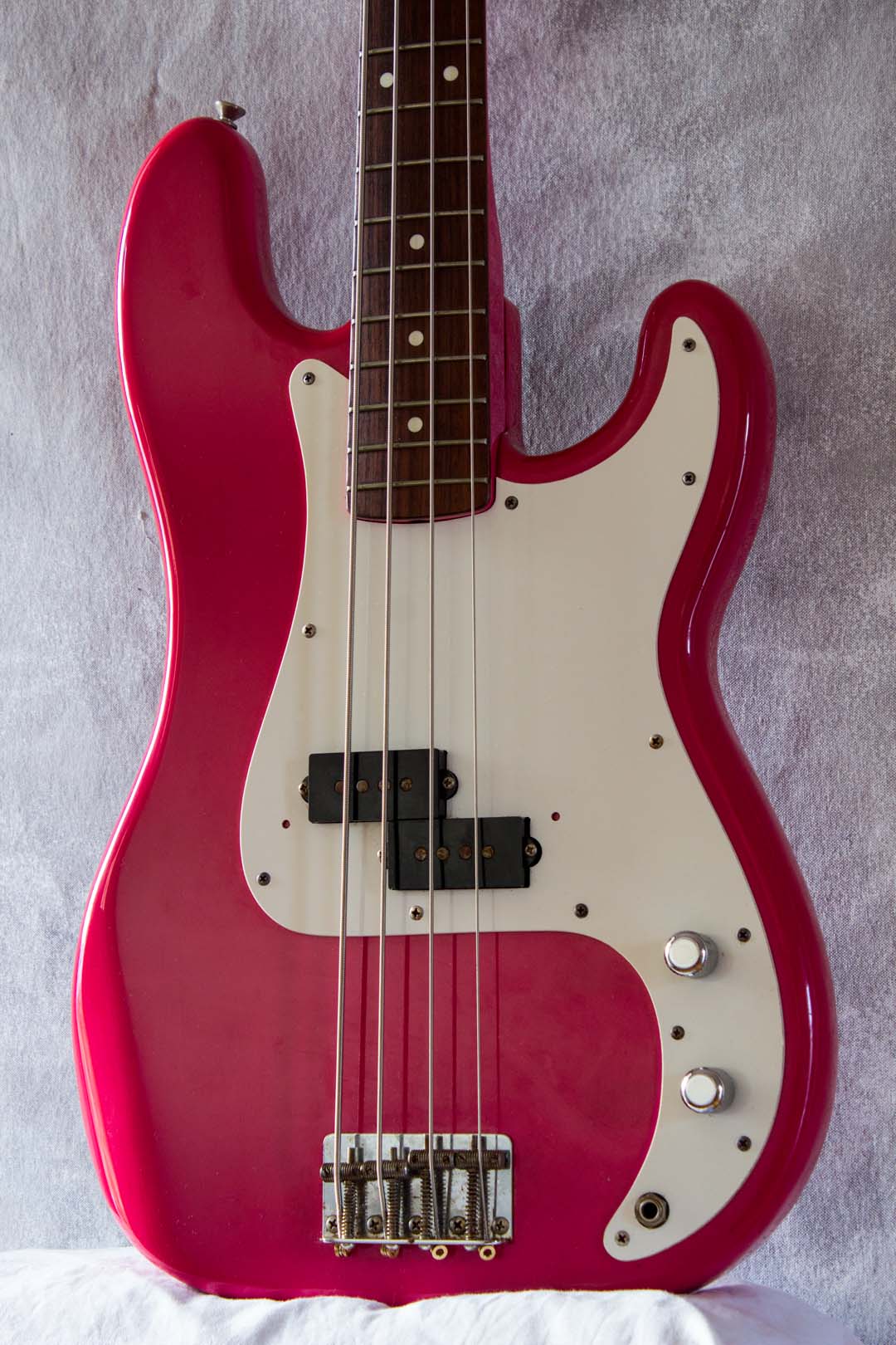 Yamaha PB400RA Bass Hot Pink 1985