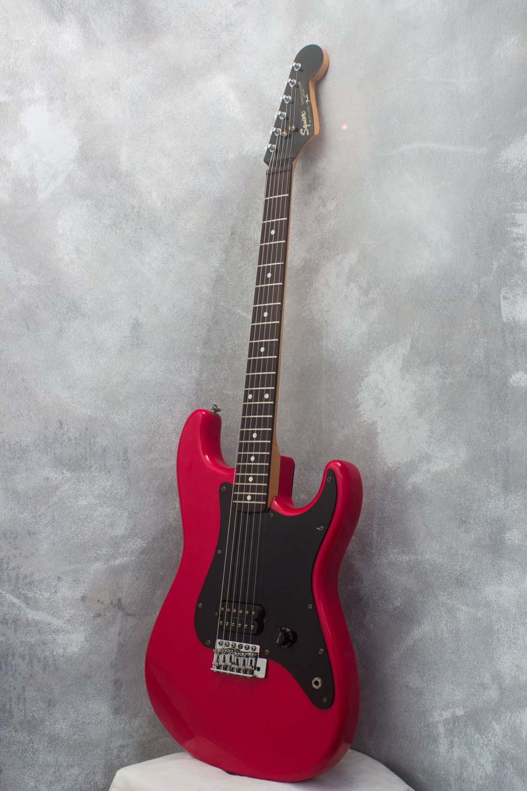 Squier MIJ Stratocaster SST331 Torino Red 1985