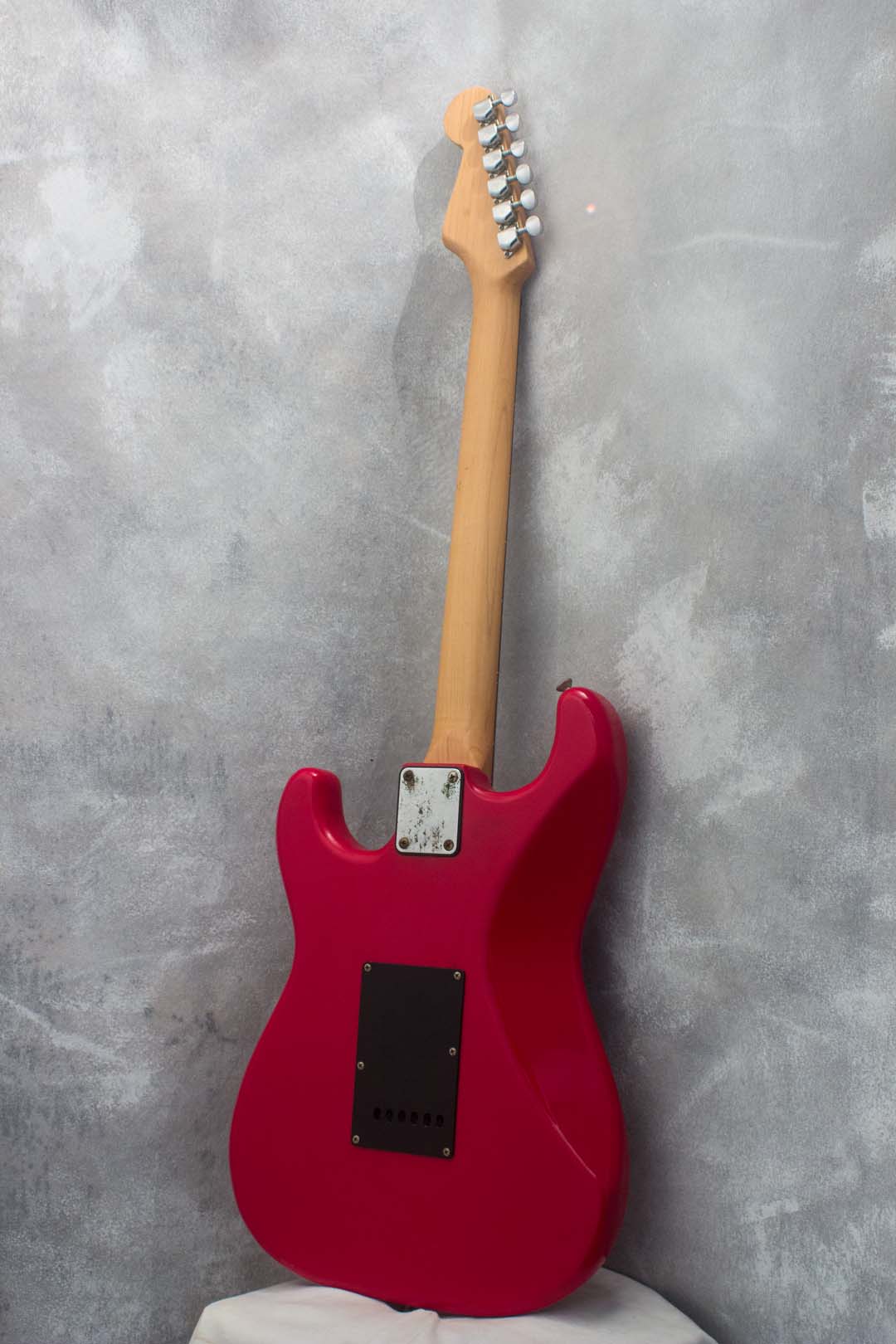 Squier MIJ Stratocaster SST331 Torino Red 1985