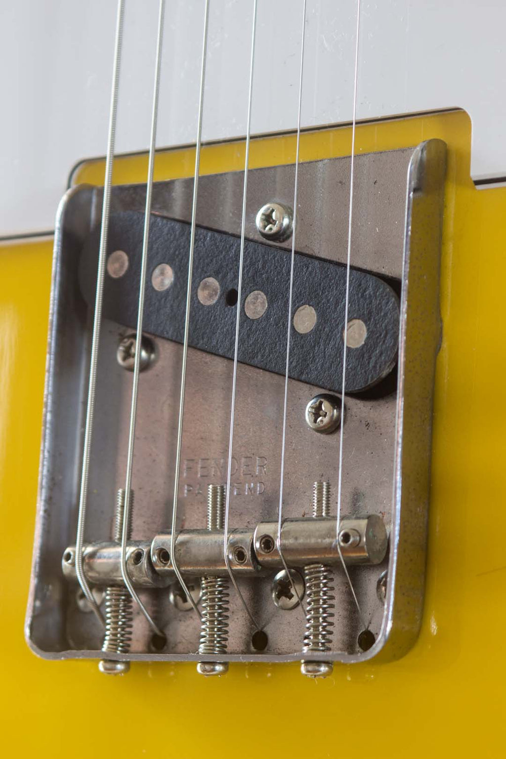 Fender Japan '71 Telecaster TL71-58 Rebel Yellow 2004