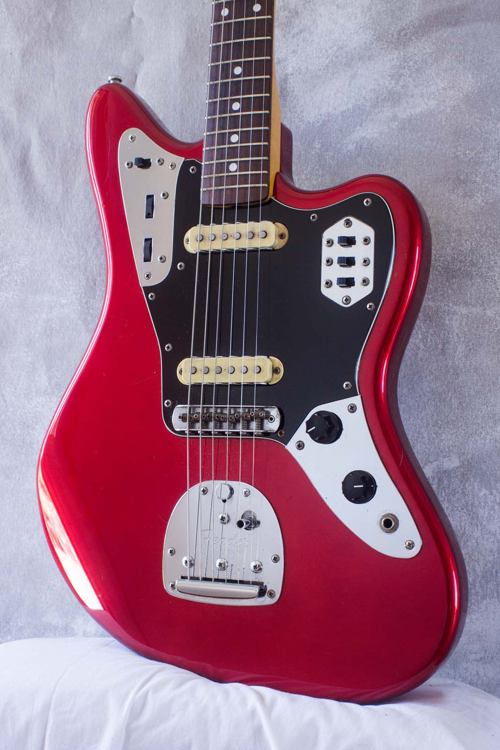 Fender Japan Jaguar JG66-85 Candy Apple Red 2000