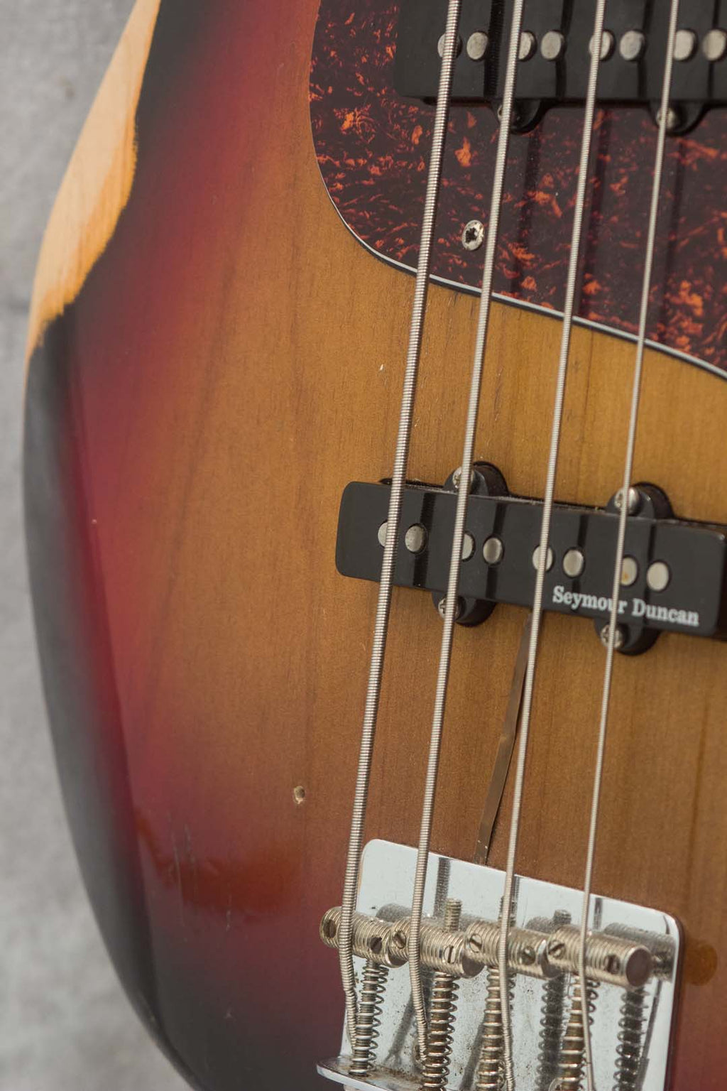 Fender Jazz Bass '62 Reissue JB62-75US Relic Sunburst 1995