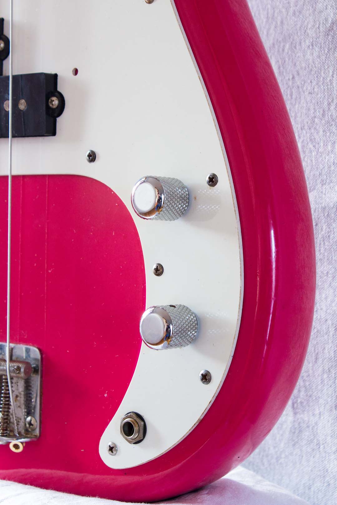 Yamaha PB400RA Bass Hot Pink 1985