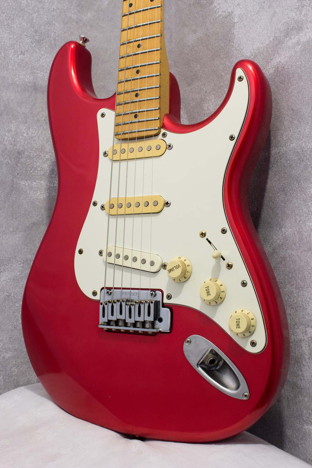 Fender Japan Medium Scale Stratocaster STM550G Candy Apple Red 1990