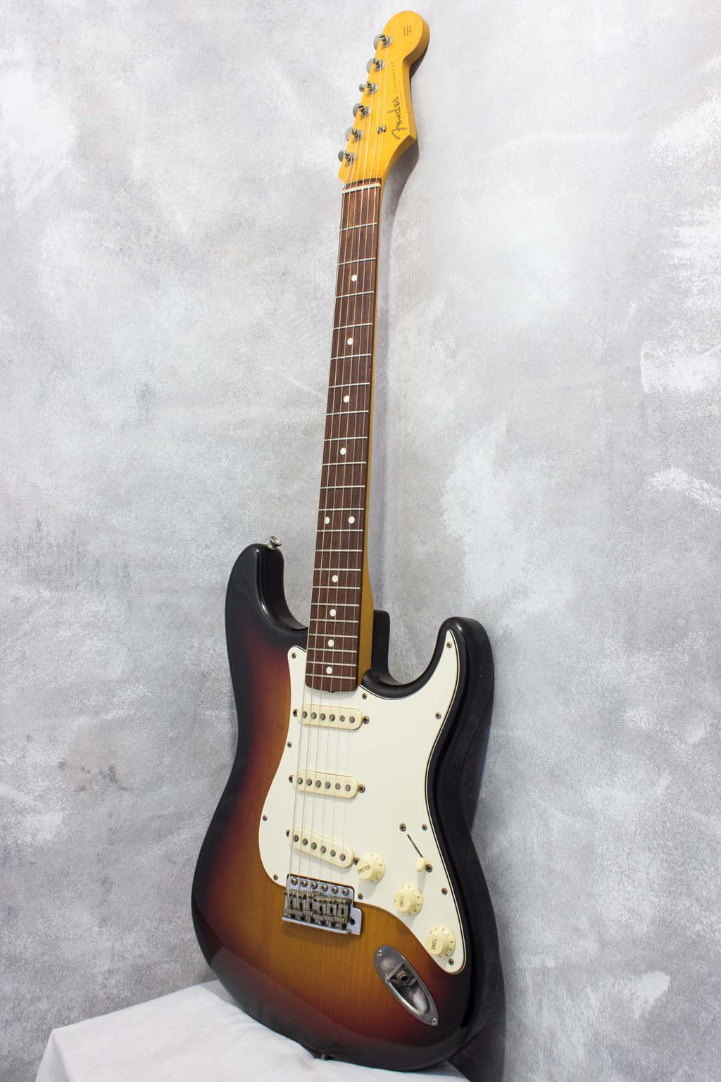 Fender Japan '62 Stratocaster ST62-110 Sunburst 1993