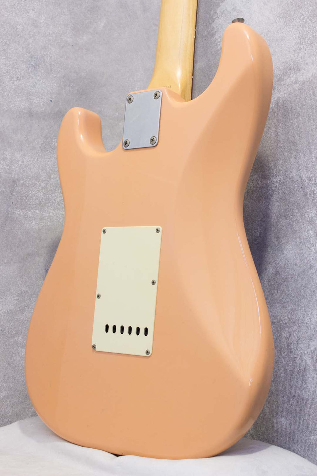 Fender Japan Standard Stratocaster ST-43 Shell Pink 1998